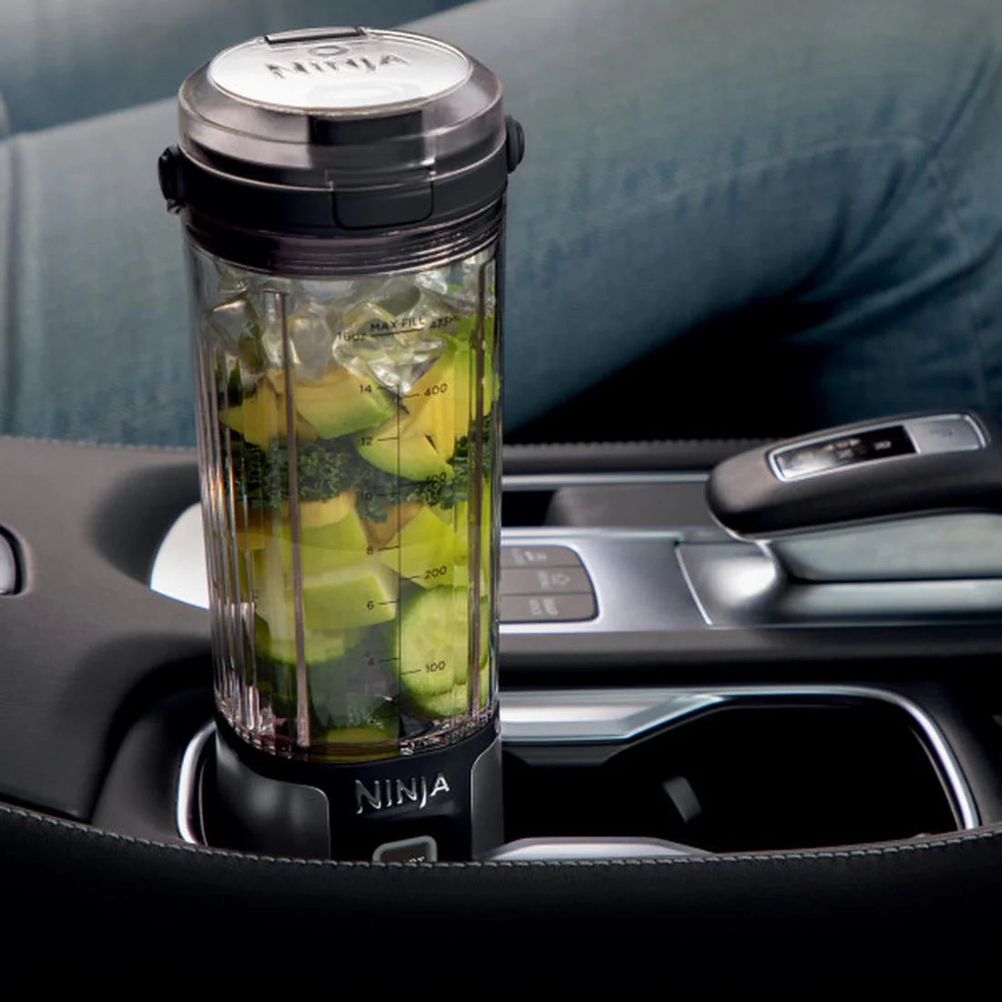 Licuadora Portátil Recargable 18oz Ninja Blast BC151BK NINJA