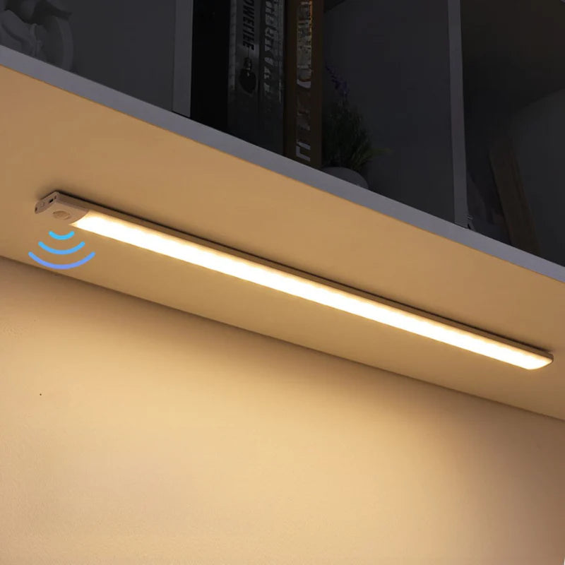 Lámpara LED Ultra Fina Con Sensor De Movimiento. 80 Leds, 3 Modos Y Carga Rápida. Luz Inteligente Inalámbrica 40Cm. (Luz Cálida, Blanca Y Natural) AB323