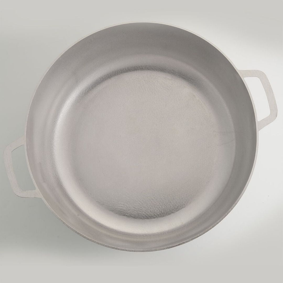 Caldero de Aluminio con Tapa de 1.5lb/22cm Universal C-97300 Paila. UNIVERSAL