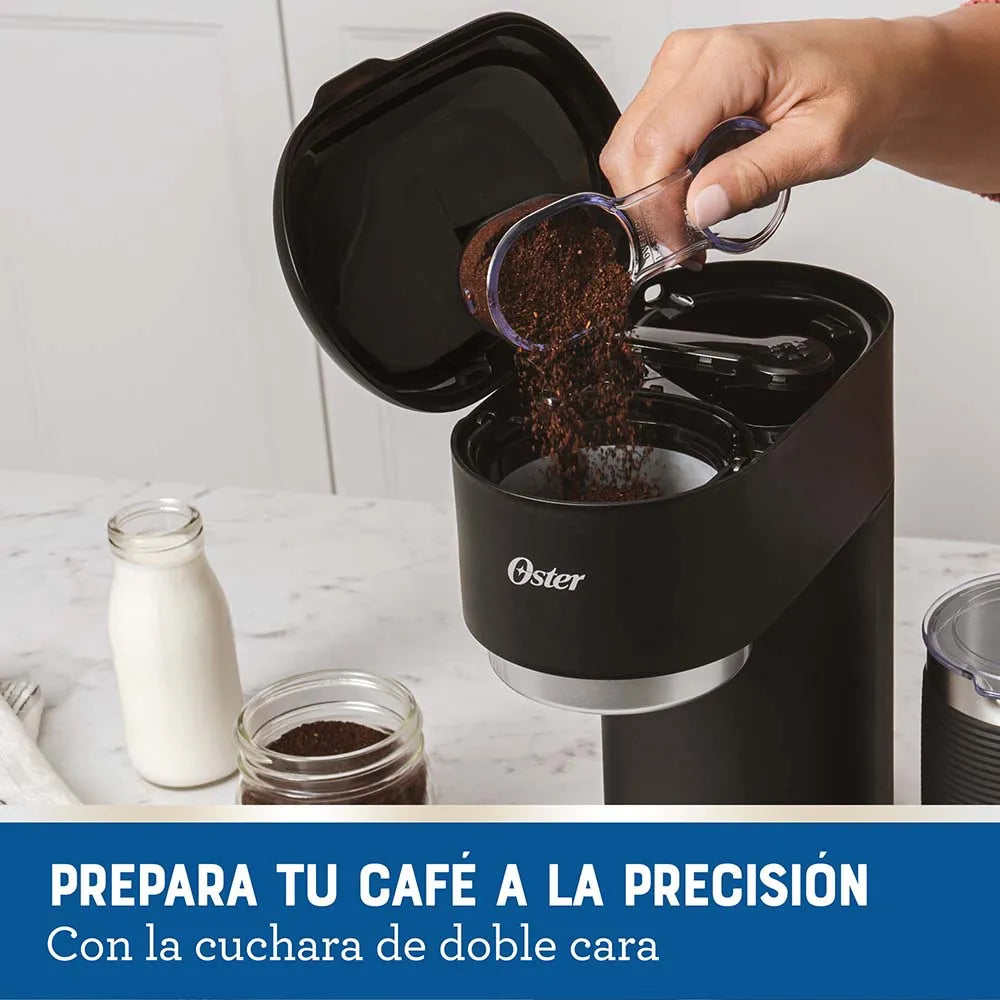 Cafetera Latte 4 en 1 con Espumador para Café Helado Granizado o Caliente Oster BVSTDC02B