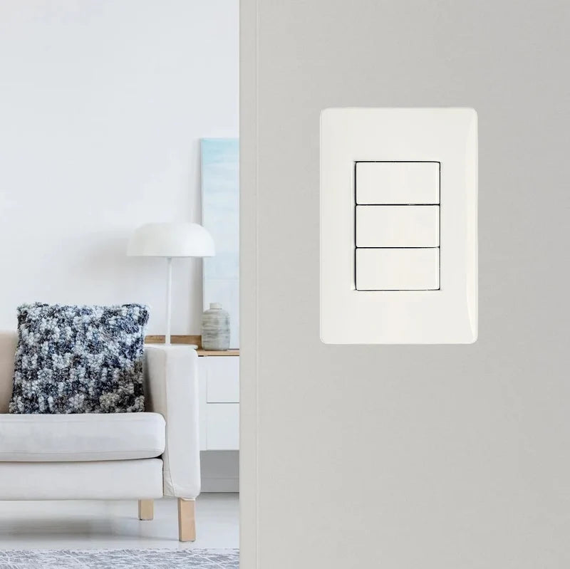 Interruptor Triple De 1 Vía 10 Amperios-125Volt 60Hz Color Blanco ELT0399