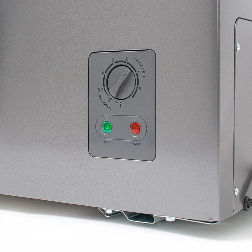 Congelador Eléctrico 3.5P3 Gris con Llave Nisato NCH-35DASBW Freezer. NISATO
