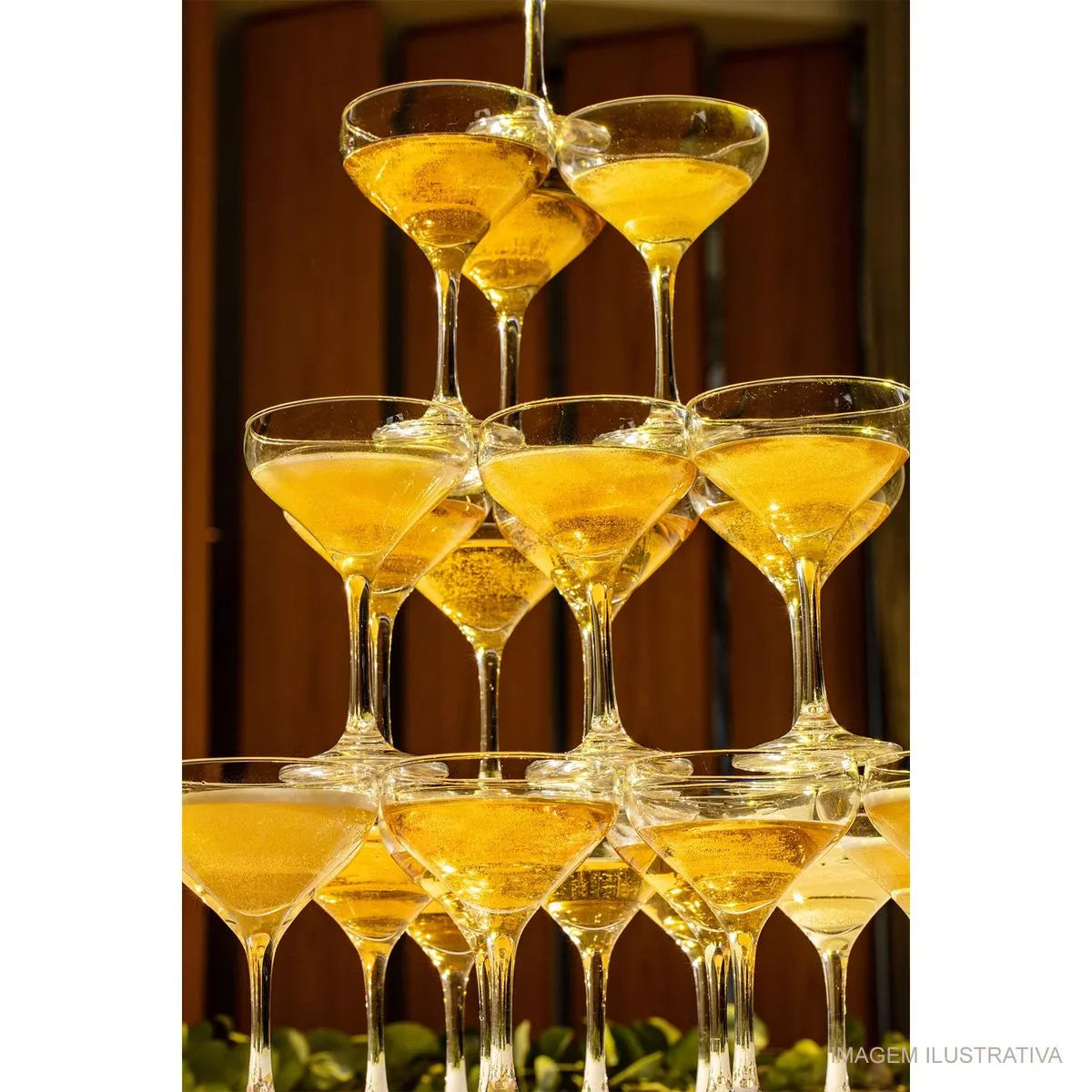 Copa para Coctel de Vidrio 340ml 70480201781806 Selecto