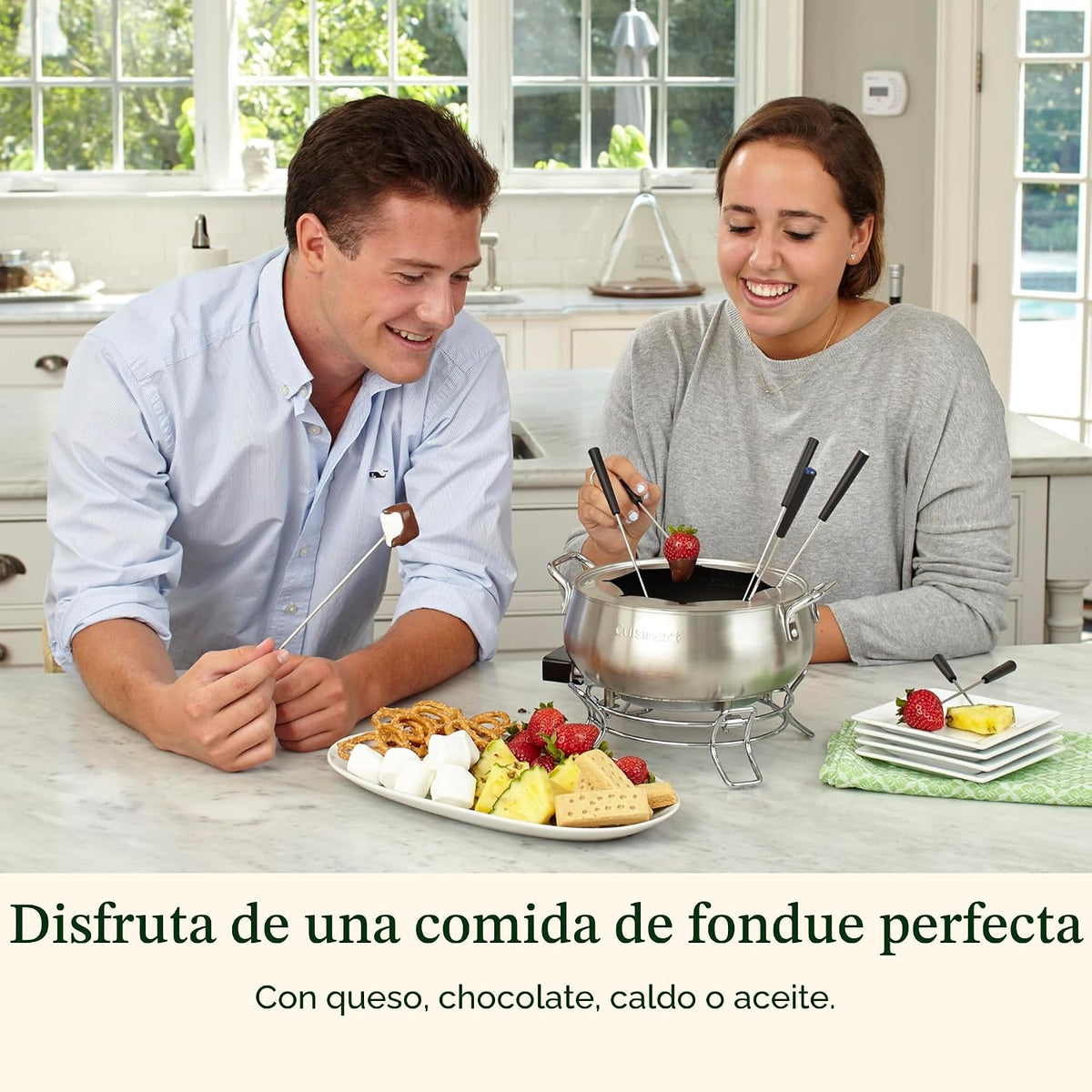 Fondue Eléctrico Cuisinart 3 Qt / 2.8 Litros 1000W con 8 Tenedores CFO-3SSNAS