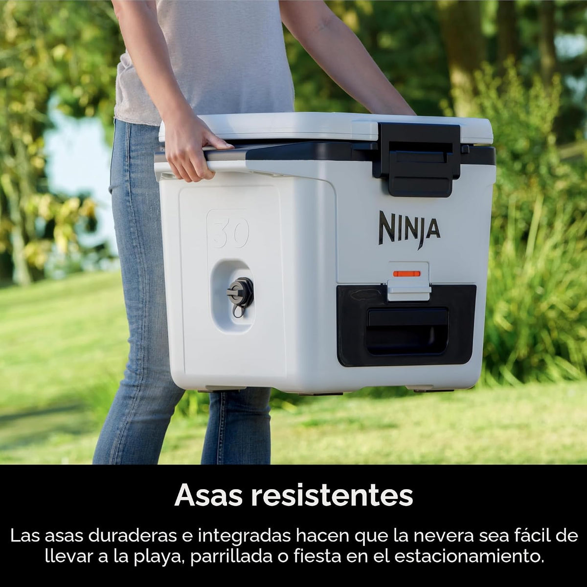 Hielera Cooler Ninja FrostVault FB131QWH de 30 Qt / 28 Litros con Cold Dry Zone – Blanca