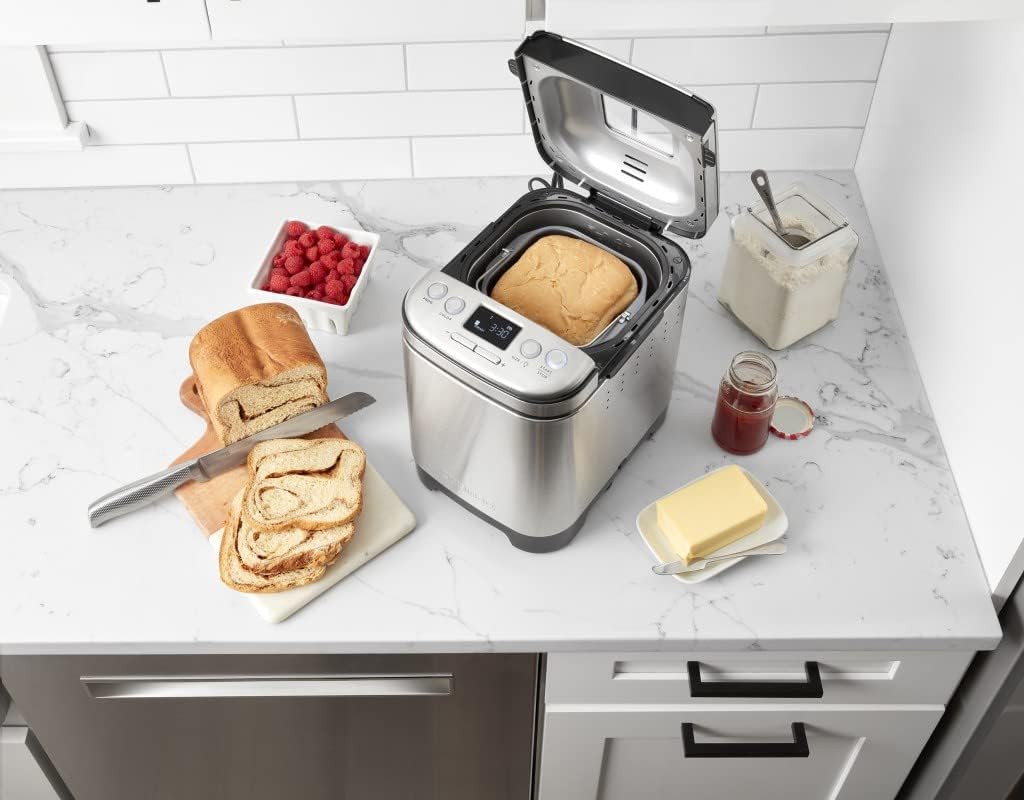 Máquina para Hacer Pan Compacta y Automática hasta 2Lb Cuisinart CBK-110P1 CUISINART