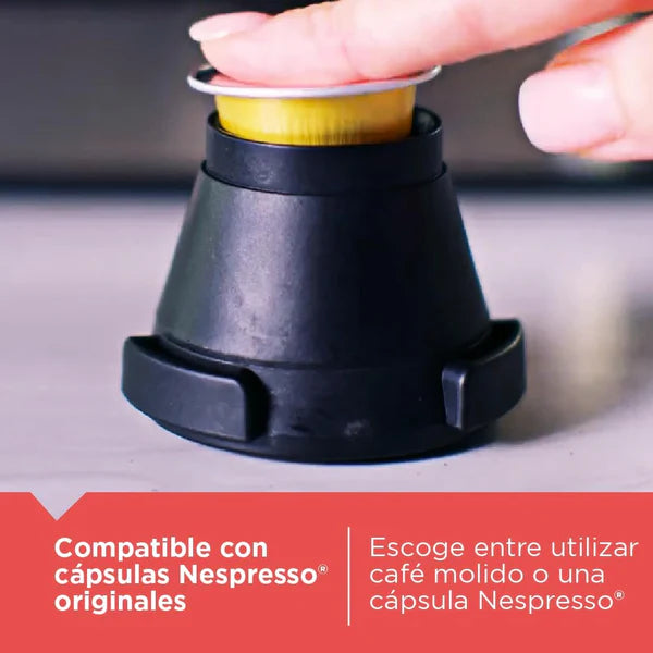 Cafetera Espresso y Capsula Nespresso 1.5L 20 Bares Black and Decker EM0312-0SDLA BLACK + DECKER