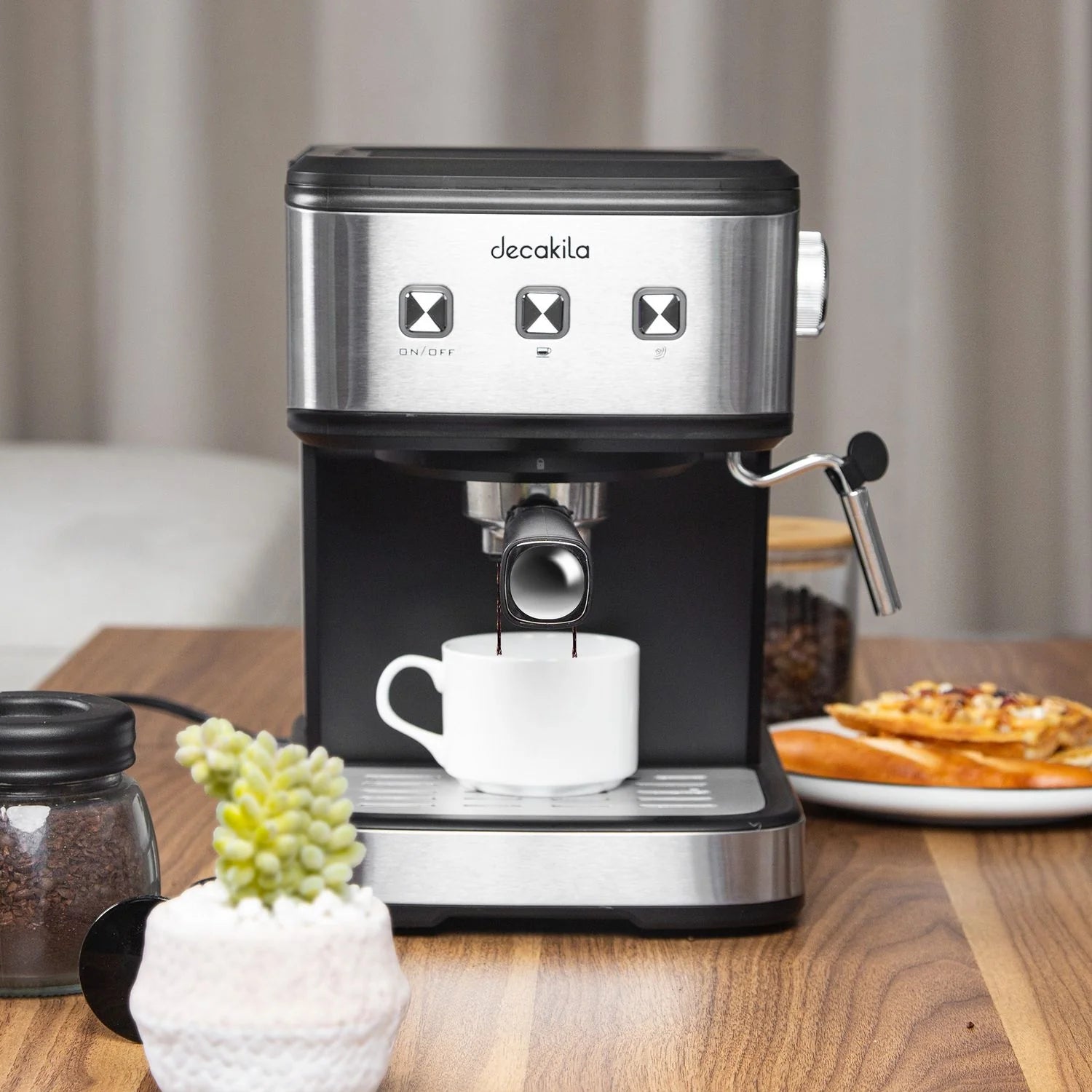 Máquina de Café Espresso 850W. 15Bar. 1.5 Litros Decakila KUCF009B DECAKILA