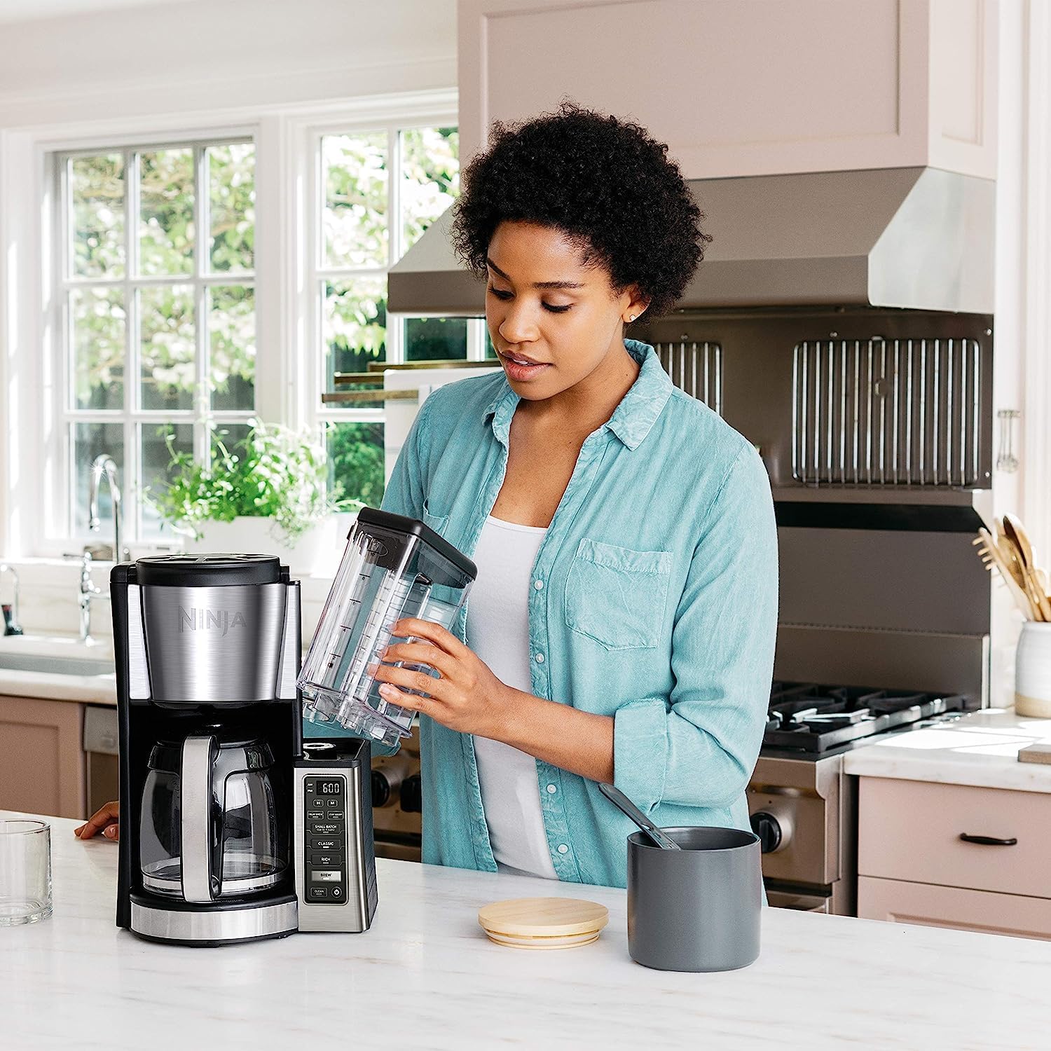 Cafetera Programable de 12 Tazas de Acero Inoxidable Ninja CE250 NINJA