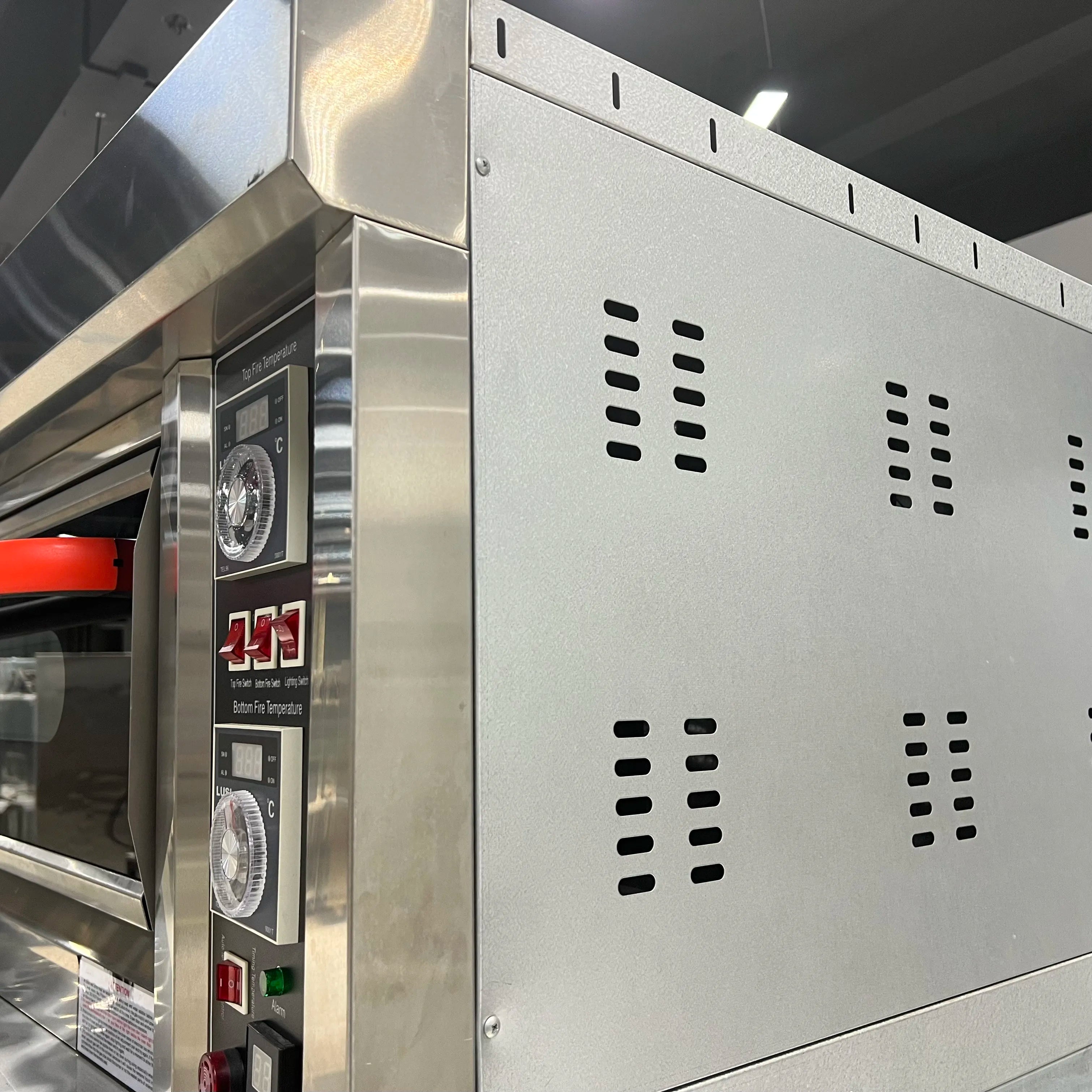 Horno Industrial a Gas de 3 Niveles para 9 Bandejas de 60x40cm 220V/60Hz HGO-39A Selecto