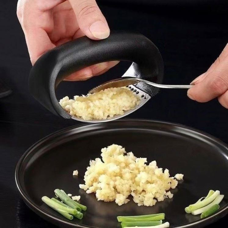 Majador y Triturador de Ajo de Acero Inoxidable con Mango Ergonómico 88706