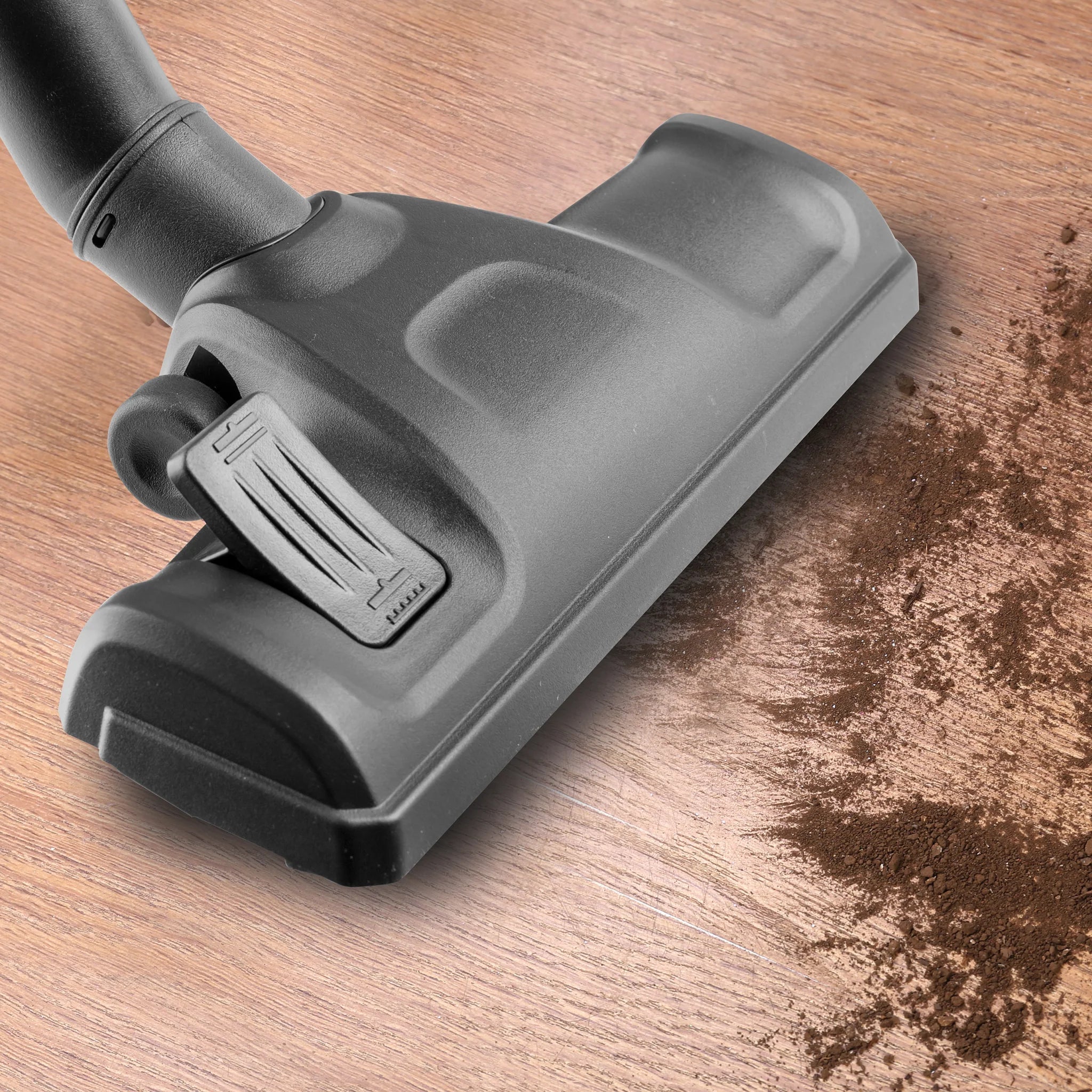 Aspiradora 1800W Para Húmero y Seco Capacidad 3L Black and Decker VCBD603 BLACK + DECKER