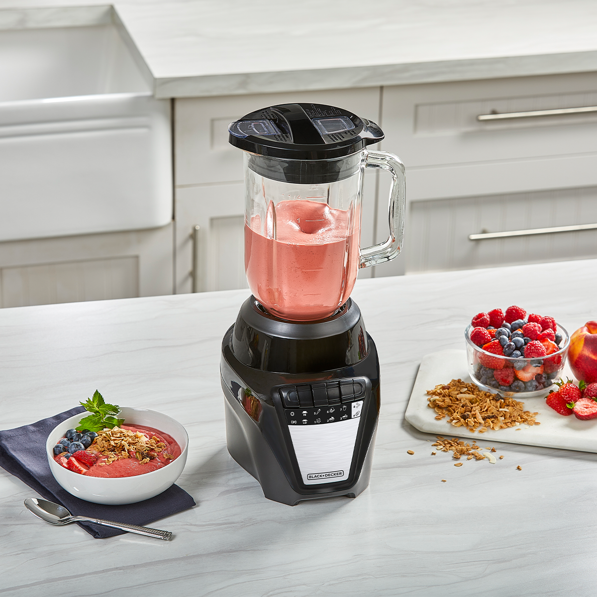 Licuadora Ice Crush Jarra de Vidrio 1.25L 8 Velocidades 700W Black and Decker BL0876-1BDLA BLACK + DECKER