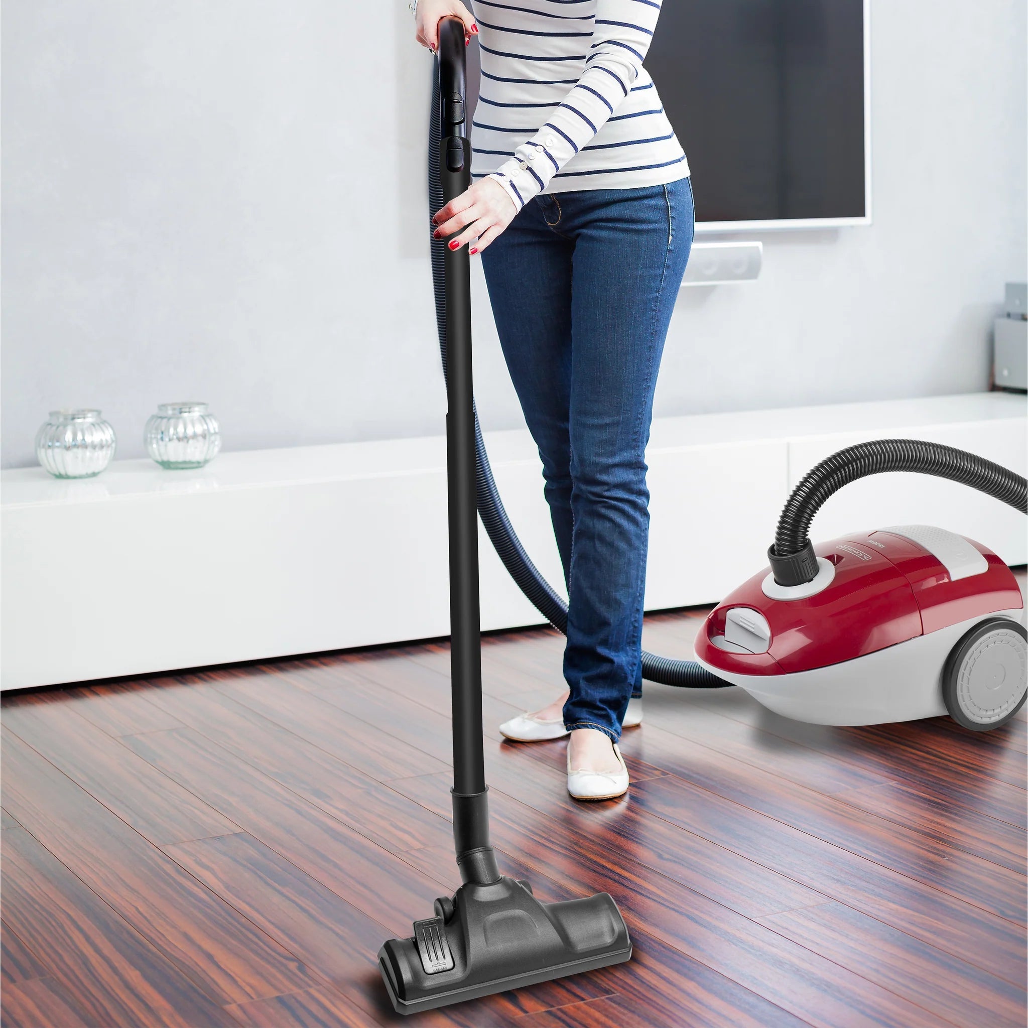 Aspiradora 1800W Para Húmero y Seco Capacidad 3L Black and Decker VCBD603 BLACK + DECKER