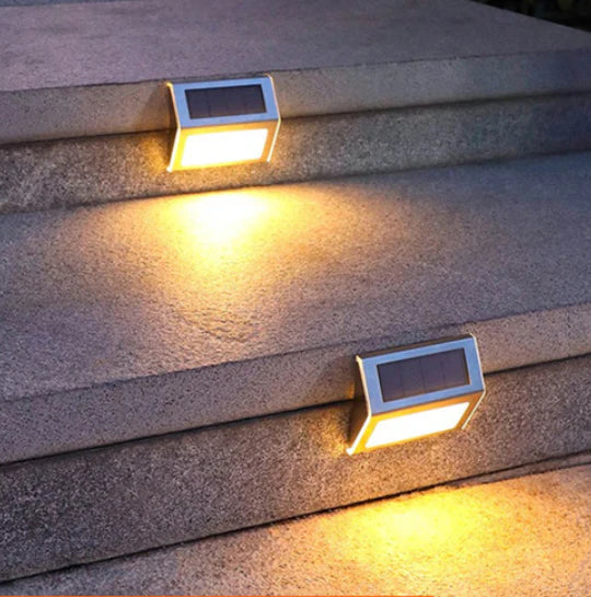 Luces LED Con Panel Solar Para Escaleras Exteriores (Pack De 2 Pzas). Luz Cálida Amarilla 3 LED En Acero Inoxidable De Pared O Escalera. AB005-3LED-stainless