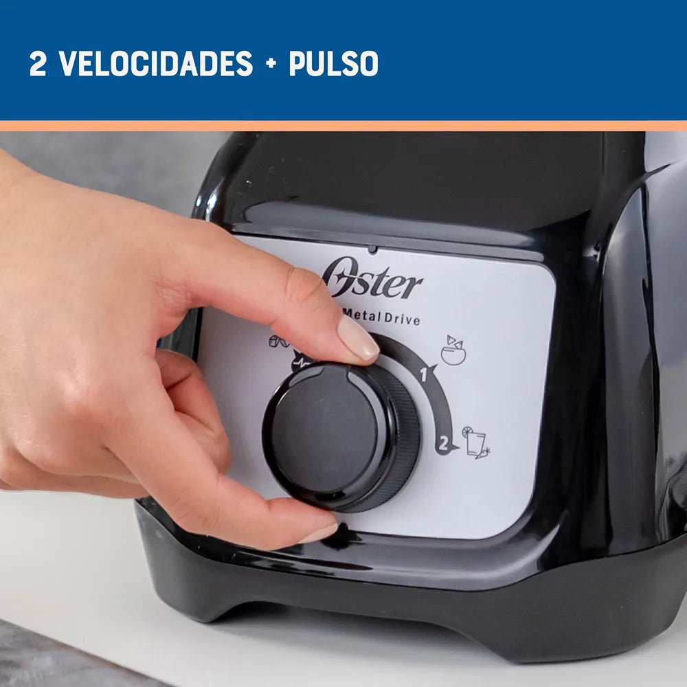 (LLEGANDO 1 DE SEPT) Licuadora Jarra de Vidrio 1.5L 800W 2 velocidades + Pulso Negro Oster BLSTKAG-BRD