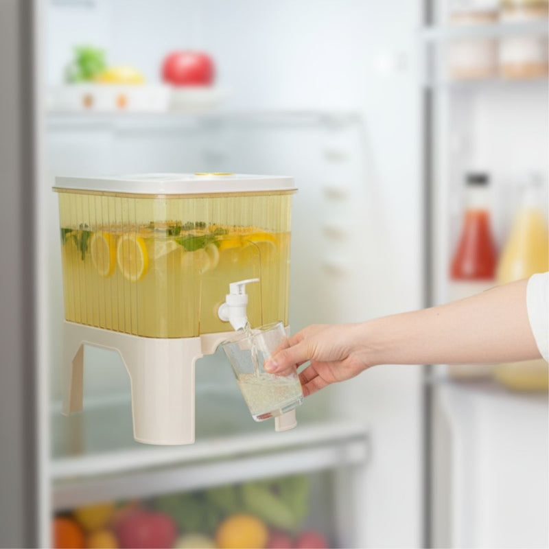 Dispensador De Agua Y Bebidas Con Grifo De 5L. 23 Cm De Alto, 24.5 Cm Profundidad 17 Cm De Ancho. TU428