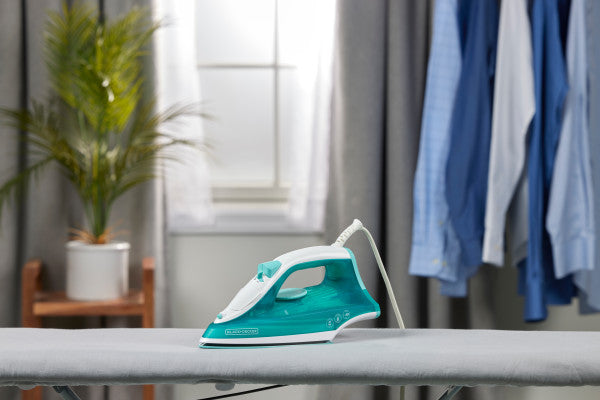 (LLEGANDO 27 DE MARZO) Plancha de Ropa a Vapor Trueglide Black and Decker IRBD352