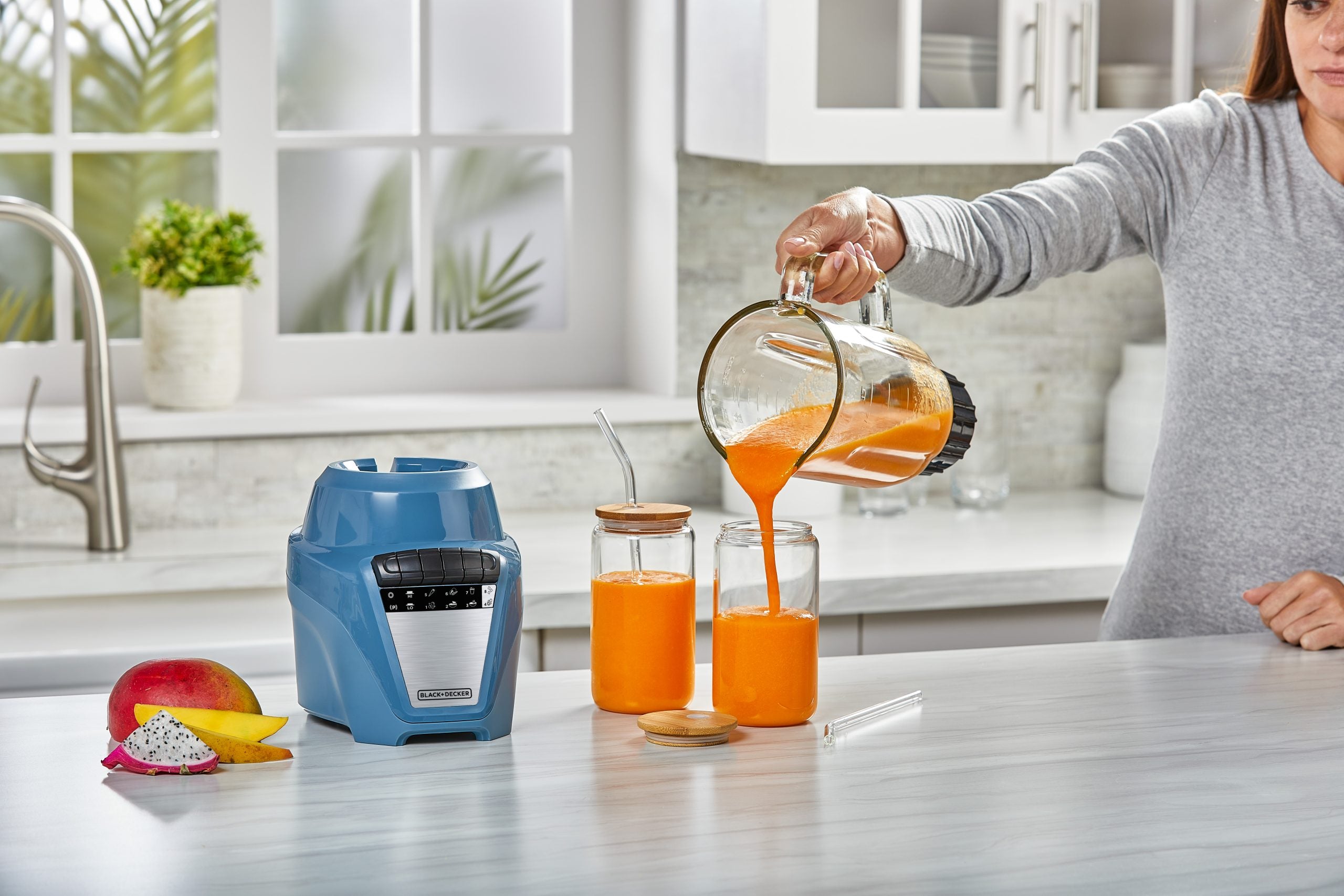 Licuadora Ice Crush Jarra Plástica 1.25L Celeste 700W Black and Decker BL0877-1ADLA