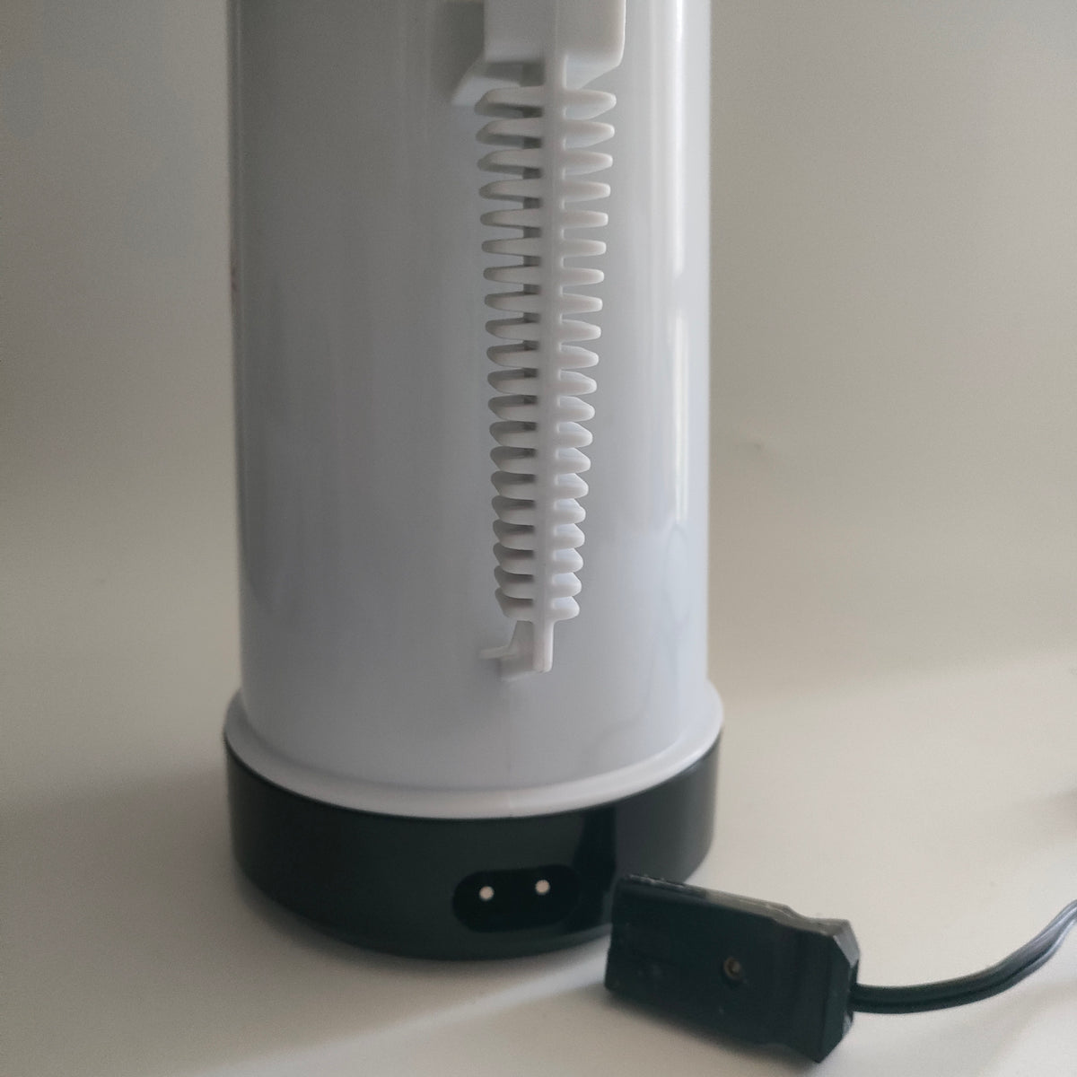 Tetera Eléctrica 1.5 Litros 110V/60Hz con Jarra y Base de Calentamiento HS-15PL
