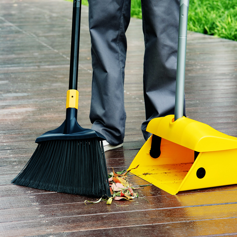 Escoba con Recogedor Plástico FSK10450